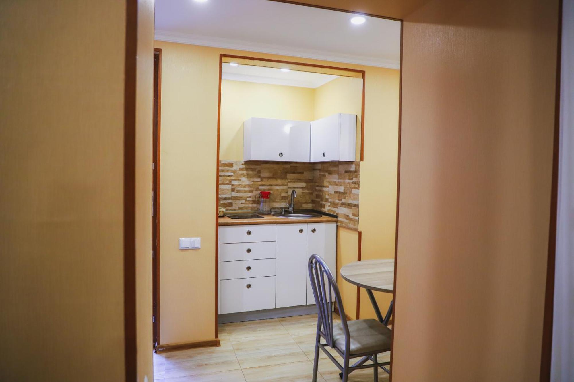 Apartments With Wine Cellar In Old 트빌리시 외부 사진